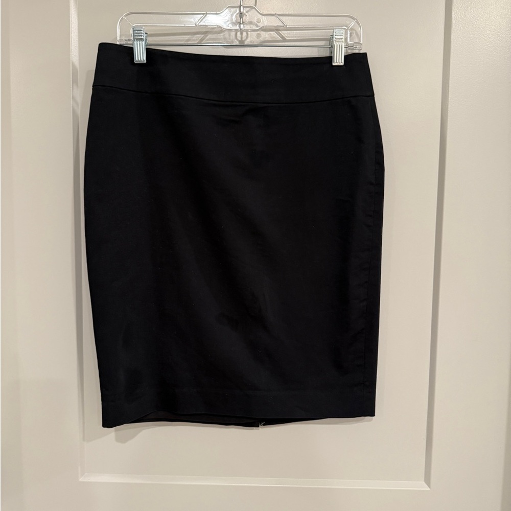 Ann Taylor Classic Black Pencil Skirt - Size 6